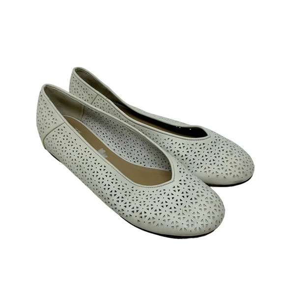 Eileen Fisher White Lasercut Leather Ballet Flats Size‎ US 8.5 - Picture 1 of 9